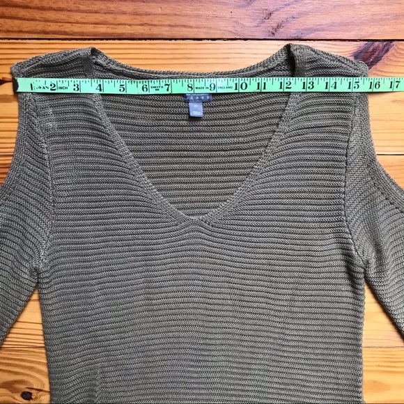 Soho NY & Company Jeans Beige Sweater, EUC, XS - Picture 8 of 14